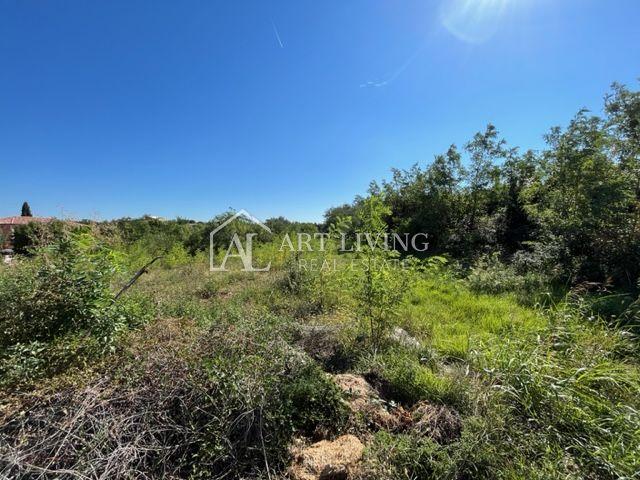 Umag-surroundings, building plot 3 km from the city of Umag