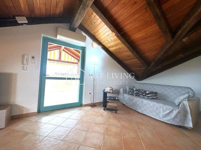 Istria, Poreč, surroundings - two-room apartment in the attic with use of a private pool