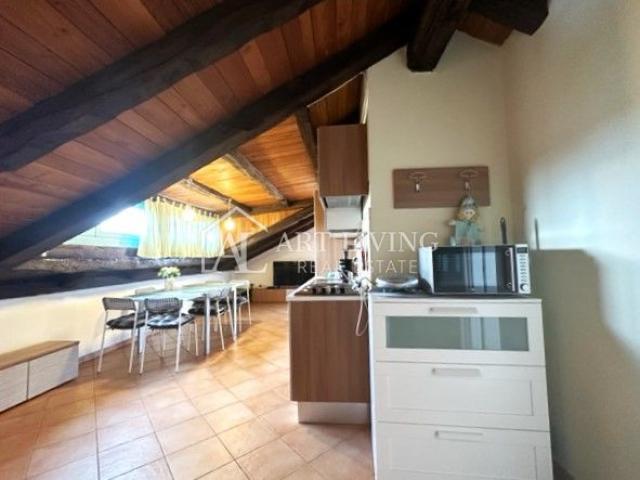 Istria, Poreč, surroundings - two-room apartment in the attic with use of a private pool