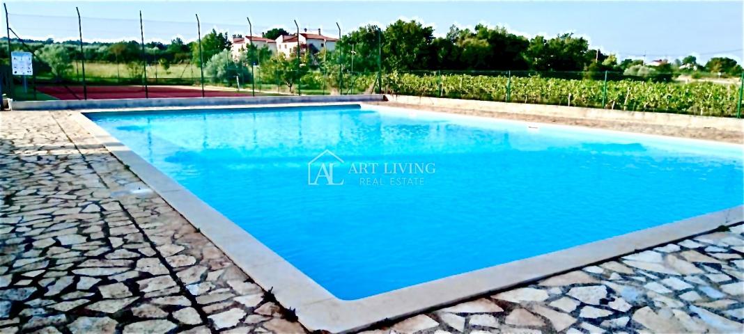 Istria, Poreč, surroundings - two-room apartment in the attic with use of a private pool