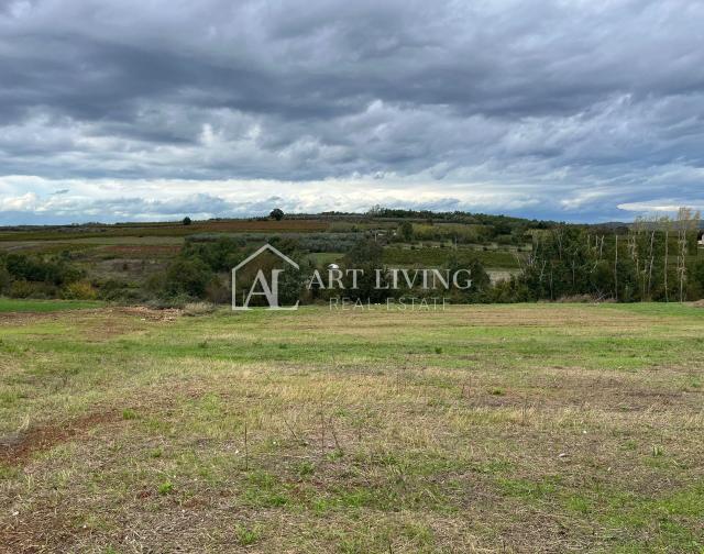 Poreč, Umgebung, attraktives Baugrundstück in der wunderschönen istrischen Landschaft