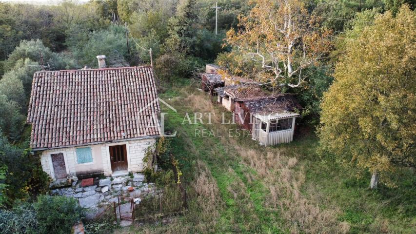 Umag, surroundings - OPPORTUNITY!! stone house for adaptation on a fantastic plot of land