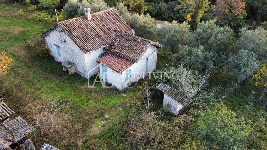 Umag, surroundings - OPPORTUNITY!! stone house for adaptation on a fantastic plot of land