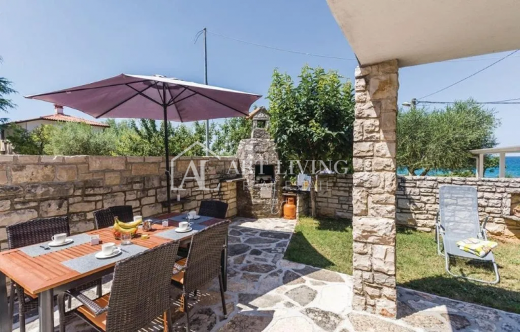 Istria, Umag, surroundings - stone house in a TOP location 50 meters from the sea