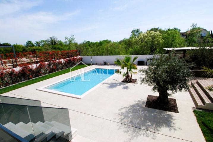 Istrien, Poreč – luxuriöse moderne Villa mit Pool