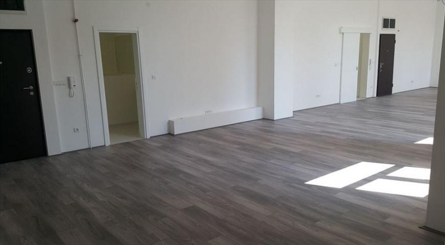 STARI GRAD DORCOL 170m2 , 2400e