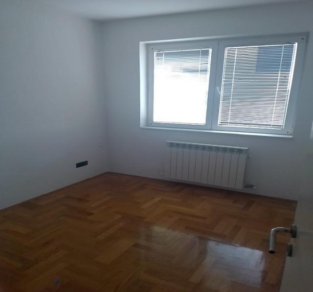 VOZDOVAC VOZDOVAC 70m2 , 135800e