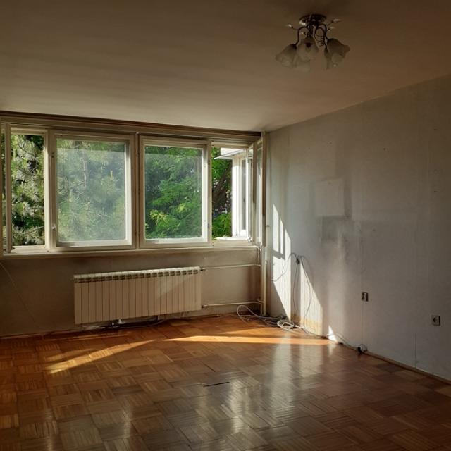 VOZDOVAC KONJARNIK 90m2 , 176000e