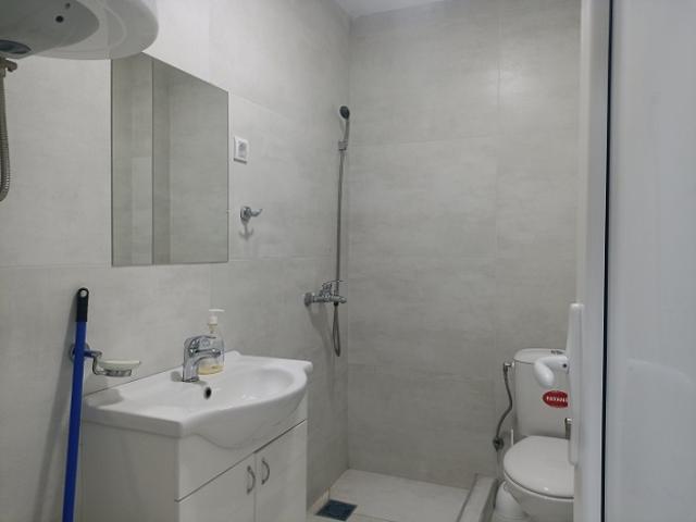 ZEMUN SURCIN 582m2 , 6400e