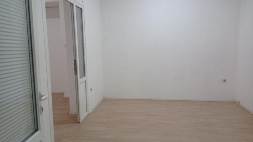 ZEMUN DONJI GRAD 350m2 , 2100e