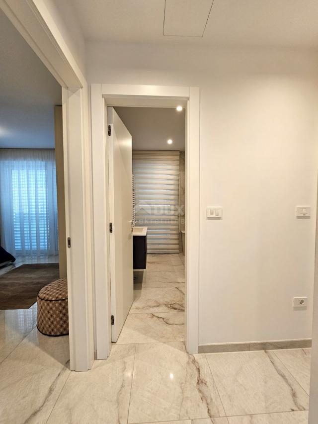 ISTRA, ROVINJ - 3SS+DB apartman nadomak plaža i centra grada