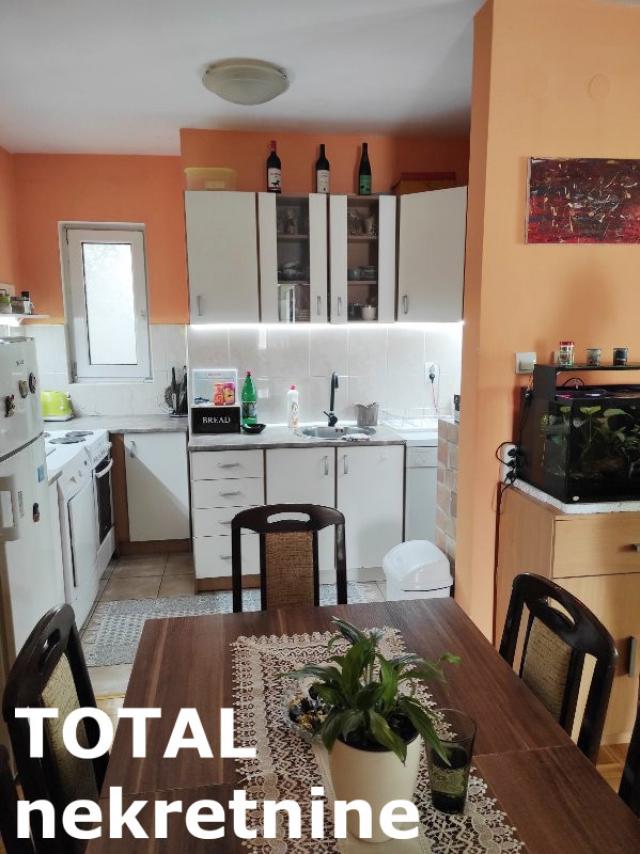 3 Trosoban stan NOVI SAD, 175100€