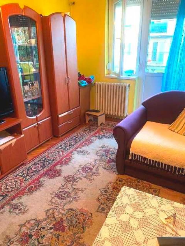 ZEMUN NOVOGRADSKA 72m2 , (2T) , 150000e