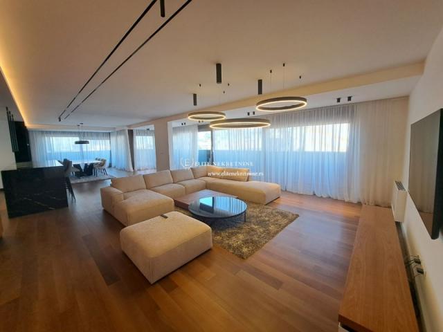 Petosoban lux penthouse, 2 garazna mesta