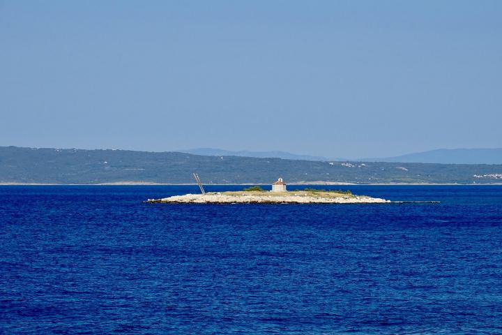 Novi Vinodolski, kuća na samom moru