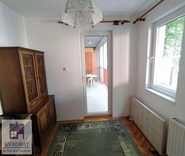 IZDAVANJE! Trosoban stan 58 m², I, Obrenovac - centar – 350 € (GARAŽNO MESTO)