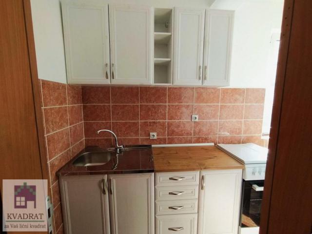 IZDAVANJE! Trosoban stan 58 m², I, Obrenovac - centar – 350 € (GARAŽNO MESTO)