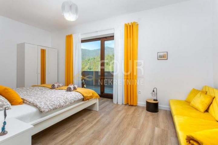 Opatija, Veprinac, moderna kuća 178. 10m2, okućnica