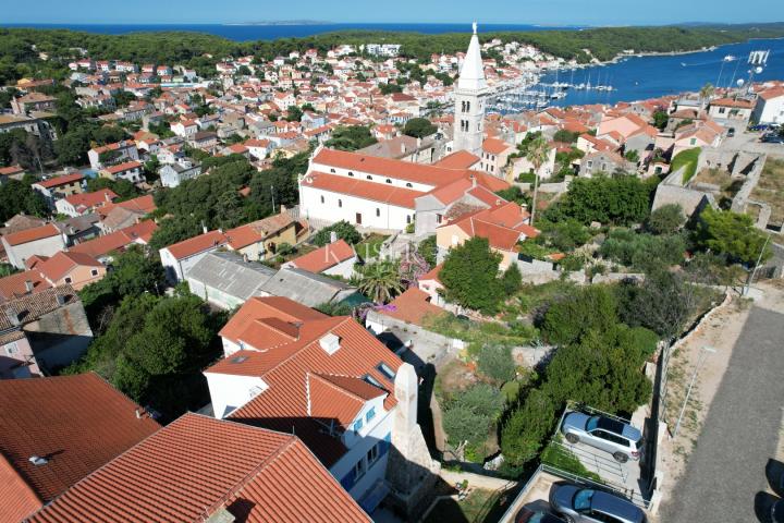 Mali Lošinj, newly built apartment in the city center