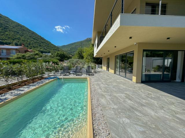 OPATIJA, MOŠĆENIČKA DRAGA – eine wunderschöne Villa mit Swimmingpool, umgeben von viel Grün, nur 650