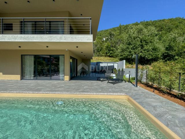 OPATIJA, MOŠĆENIČKA DRAGA – eine wunderschöne Villa mit Swimmingpool, umgeben von viel Grün, nur 650