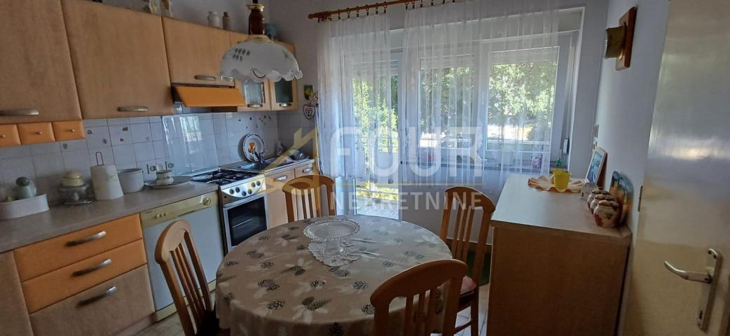 Istra, Pula, Centar, 1s+db, 65. 69m2, balkon, lođa