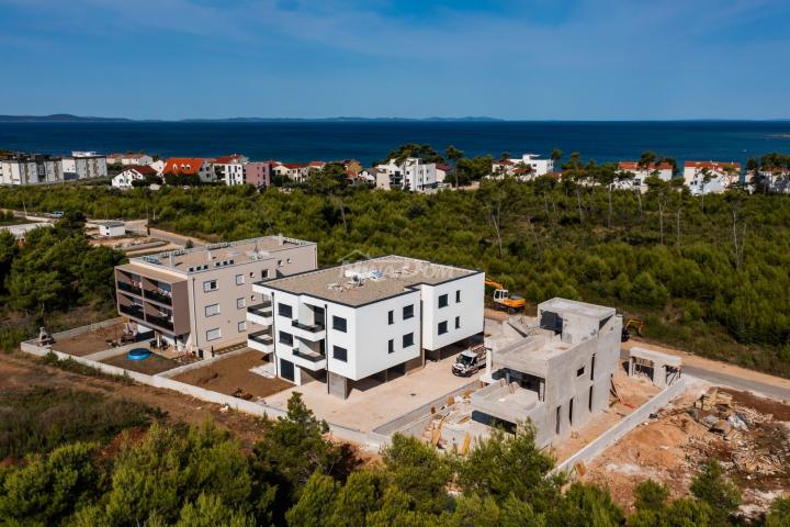 DVOSOBAN APARTMAN PRIVLAKA - 2. kat - 200M OD MORA - LIFT