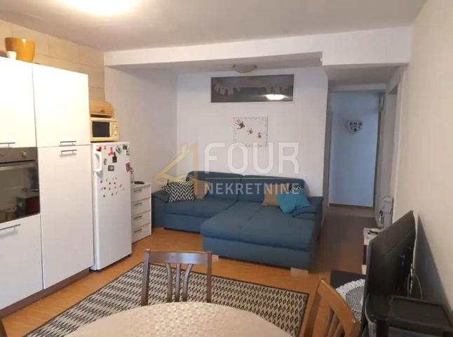 Flat Crikvenica, 74,16m2