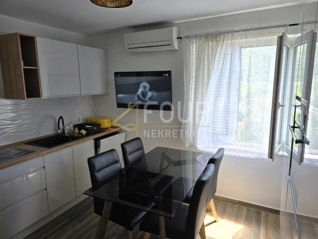 Flat Klenovica, Novi Vinodolski, 39,32m2