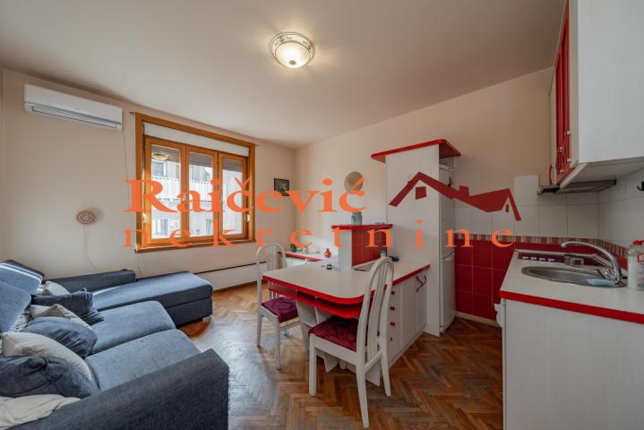 STARI GRAD DORCOL 46m2 , 159000e