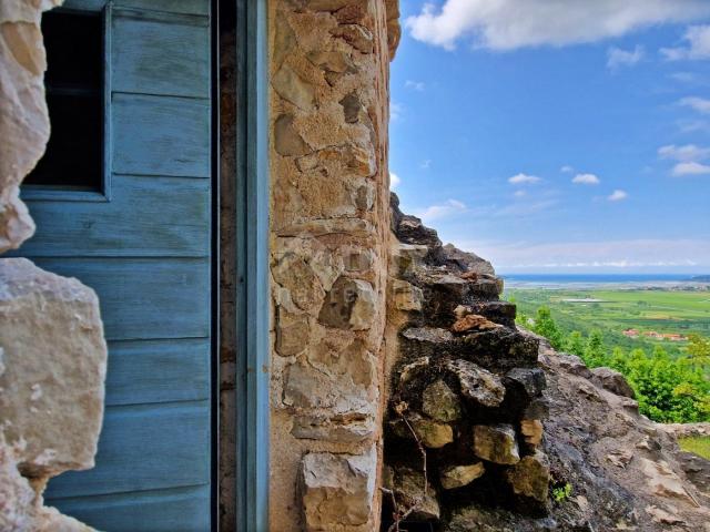 ISTRA, BUJE - Kamena kuća sa spektakularnim pogledom