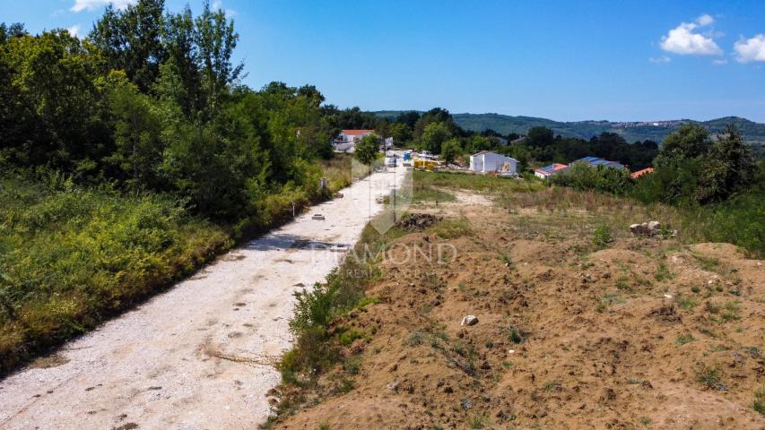 Land with a view of Motovun!