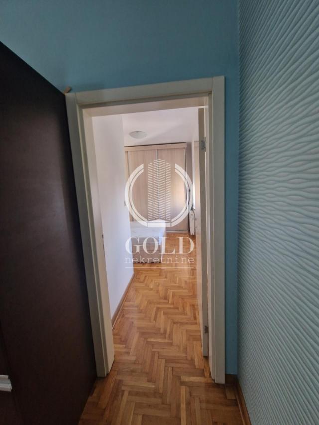 IZDAVANJE Stan 1. 5: NOVI SAD-Novi Sad-Centar, Šafarikova, 40. 00m2, 500 eur ID#6232