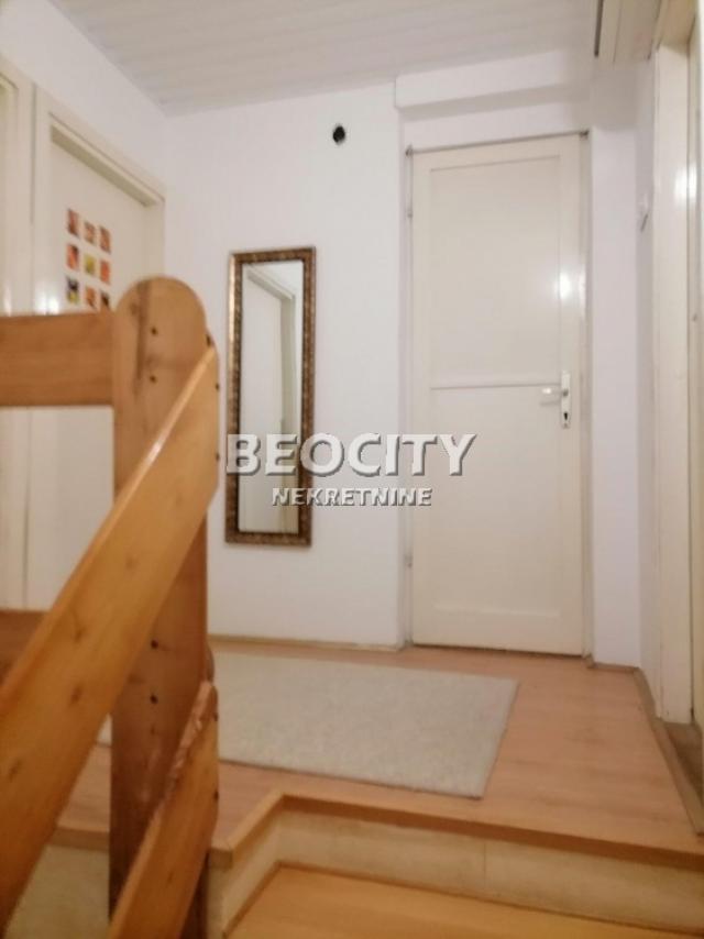 Zemun, Batajnica, Sevastokratora Vlatka, 4. 0, 110m2, 185000EUR