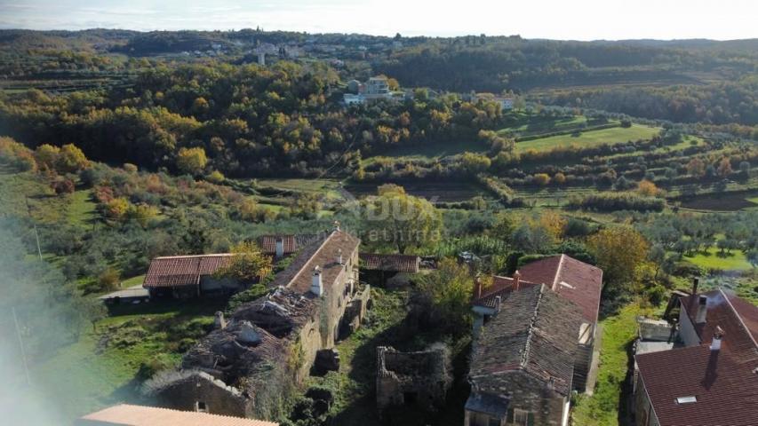 ISTRA, MOMJAN - Jedinstveno imanje na prekrasnoj lokaciji s pogledom