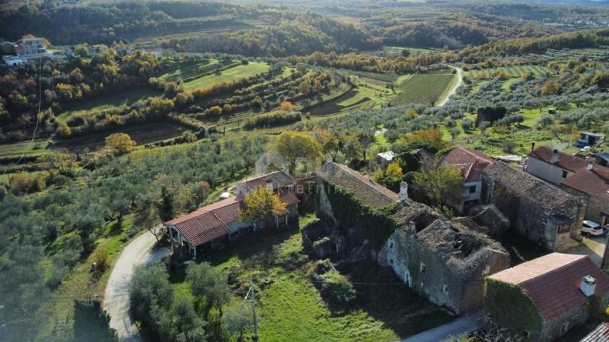 ISTRA, MOMJAN - Jedinstveno imanje na prekrasnoj lokaciji s pogledom