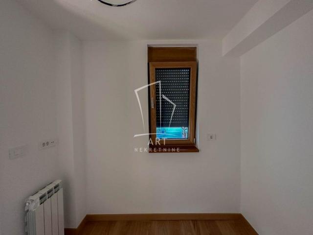 Vračar, dve stambene jedinice , mereno 82m2 ID#8559