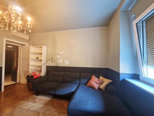 Flat Centar, Rijeka, 59,80m2