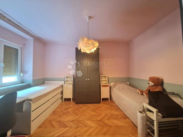 Flat Centar, Rijeka, 59,80m2