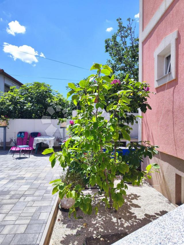 Haus Stanovi, Zadar, 560m2