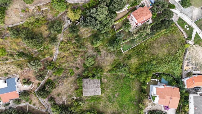 OTOK RAB, KAMPOR - građevinsko zemljište 2850 m2 pored mora