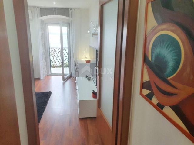 RIJEKA, PEĆINE - WOHNUNG, 41 m2, 1. REIHE ZUM MEER!!!