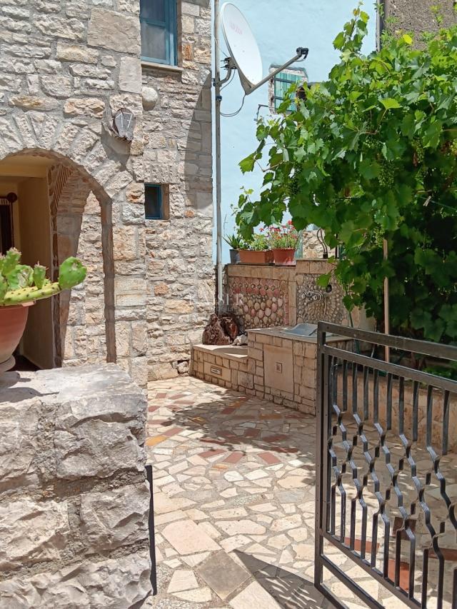 Istria - Poreč, renovated stone house