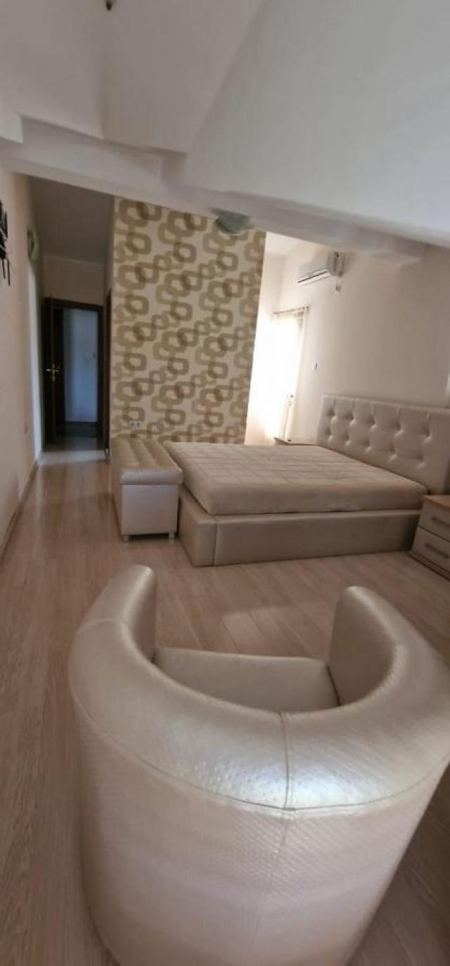 Apartment for Rent in Kotor, 120 m2, 5 Bedrooms, Sea View, Parking