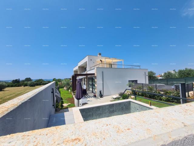 House Duplex villas with pool! Sea view!