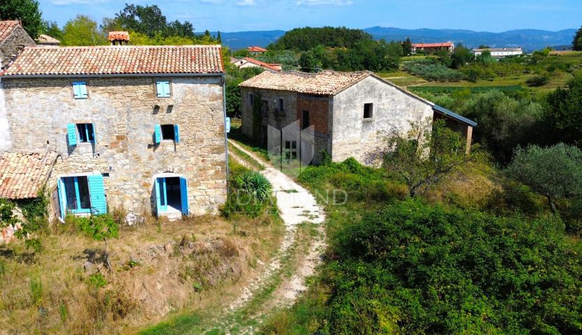 Cerovlje, surroundings, two stone houses with a beautiful view