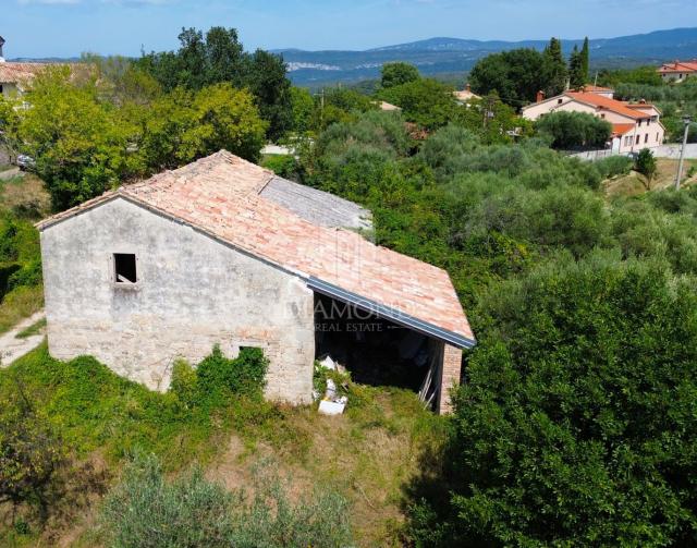 Cerovlje, surroundings, two stone houses with a beautiful view