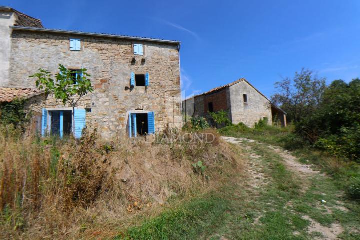 Cerovlje, surroundings, two stone houses with a beautiful view