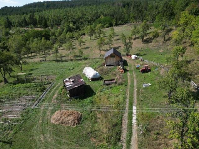 Prodaje se polj. gazdinstvo sa 3 objekta , 11, 92 ha, Taševo, Prijepolje