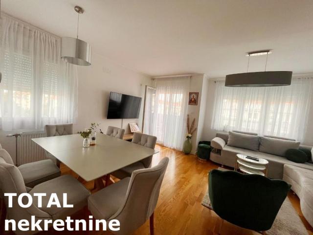 6 Šestosoban stan NOVI SAD, 278100€